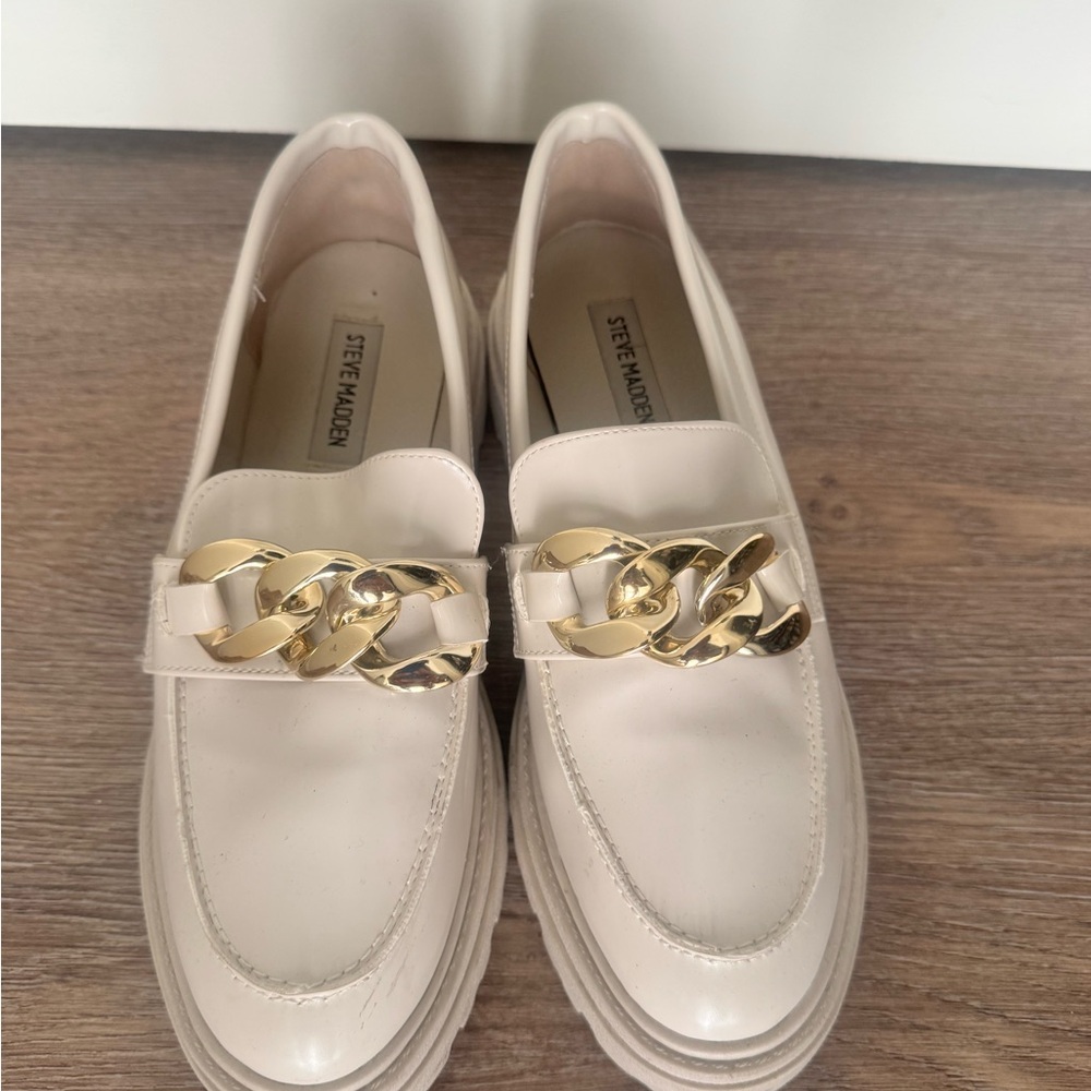 Steve Madden Beige Loafers with Gold Accent